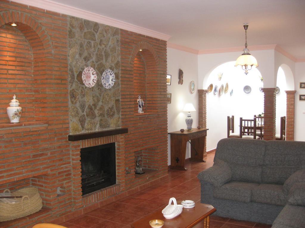 Villa Remedios Cuevas del Becerro Chambre photo